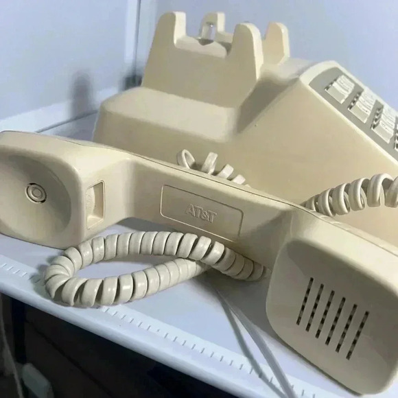 Vintage AT&T 100 Beige Push Button Desk Telephone Untested - Picture 6 of 8